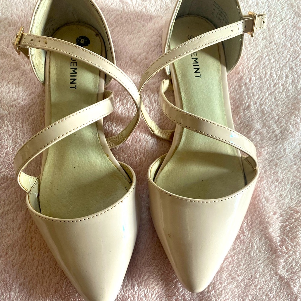 Really cute flats pink blush flats perfect for summer